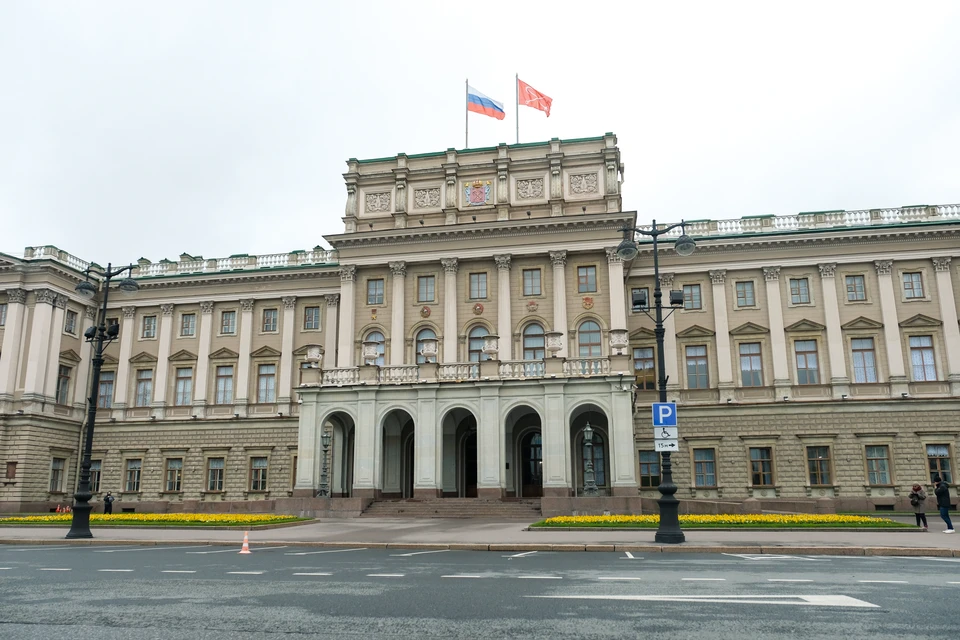 Петербургские депутаты отказались обсуждать наказание за пропаганду ядерной войны.