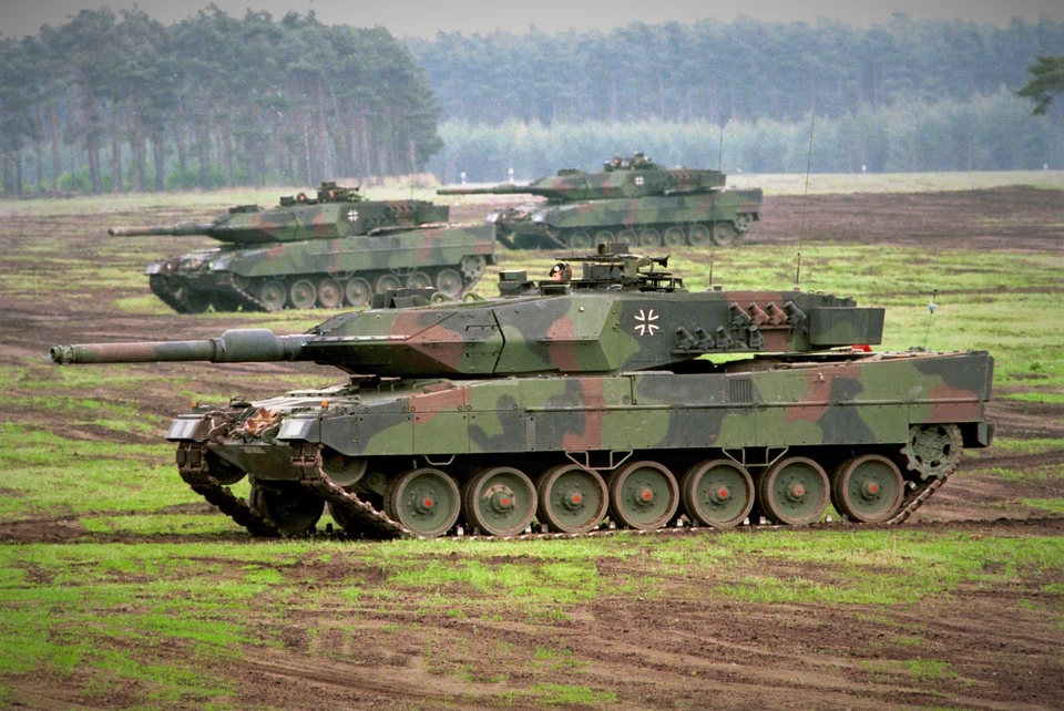Германия направит Украине 14 танков Leopard 2