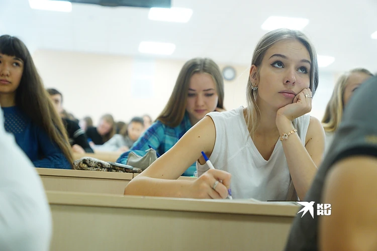 «Татьянин день»: читатели «Комсомолки» проголосуют за лучших уральских студенток
