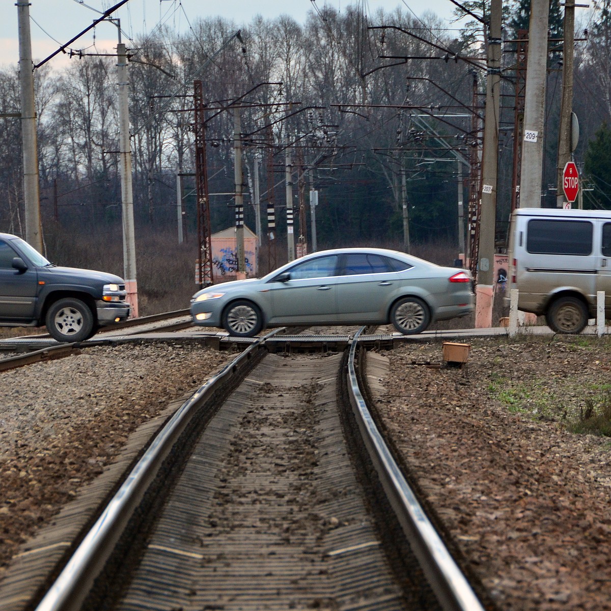 В Таганроге планируют строительство нового железнодорожного переезда - KP.RU