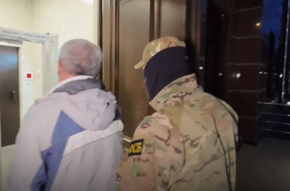 Симферопольца задержали за призывы к экстремизму через Интернет. Фото: скриншот из видео