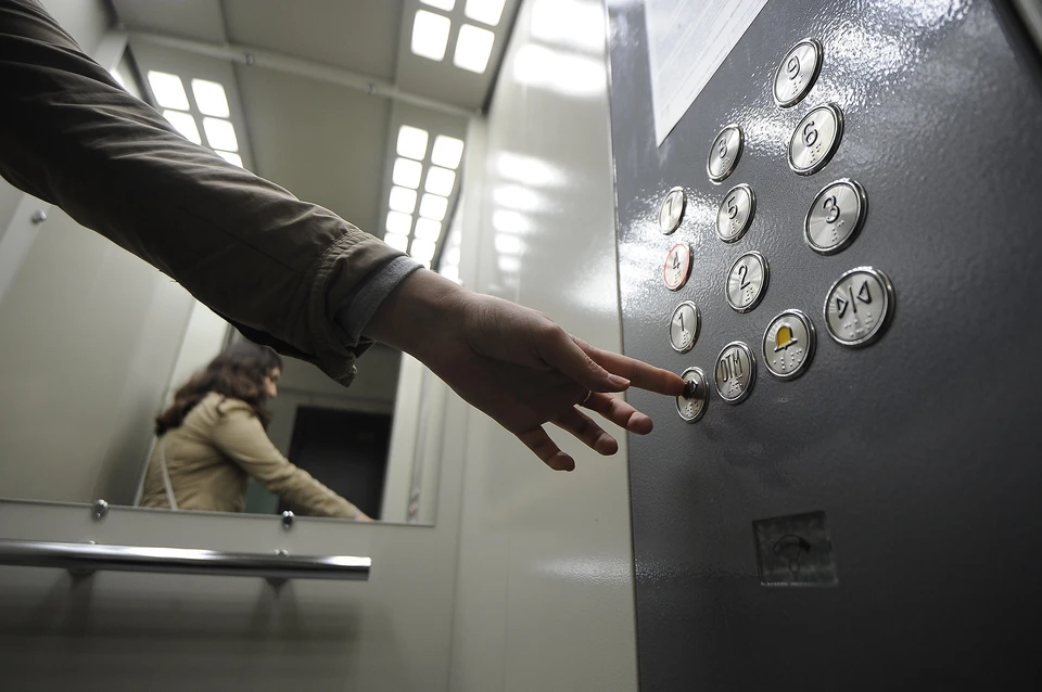 Из регионального бюджета в 2023 году будет выделено 400 миллионов рублей на замену старых лифтов