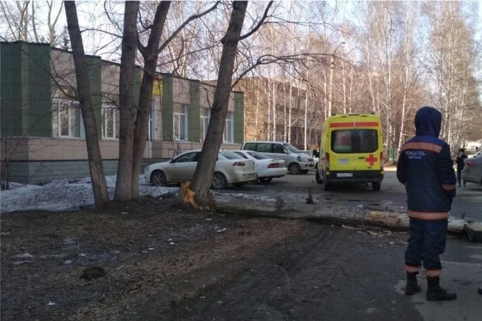 Мужчина погиб от полученных травм на месте