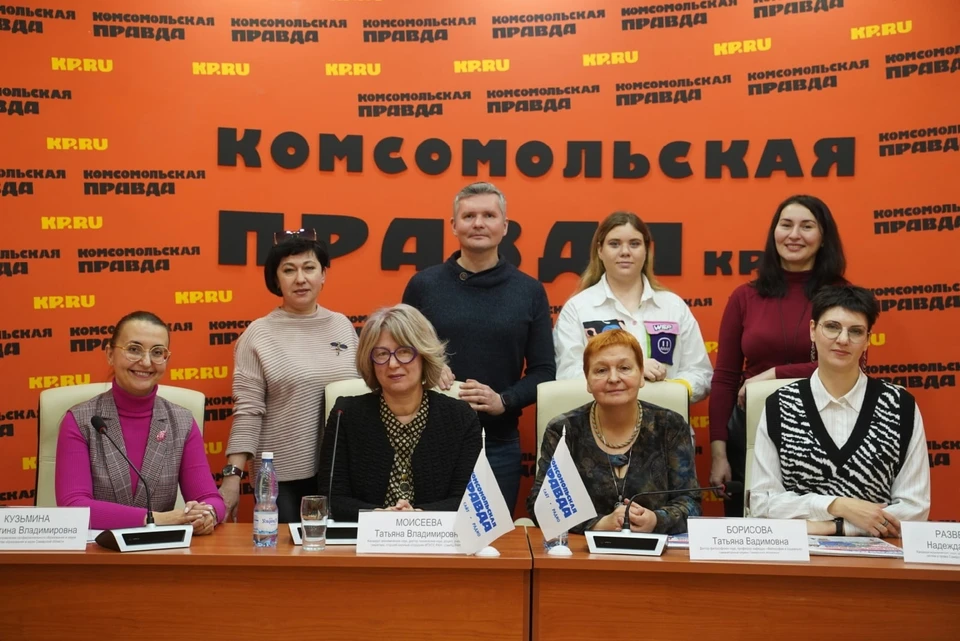 Участники круглого стола развеяли стереотипы о женщинах в науке
