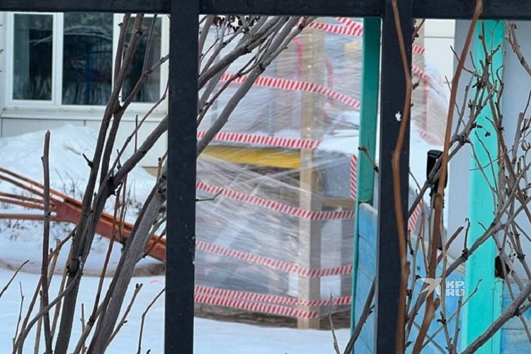 В Екатеринбурге опечатали горку, на которой удушилась 4-летняя девочка