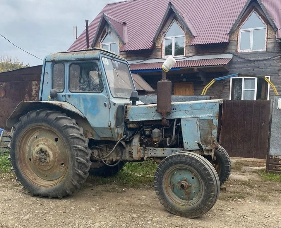 Полицейские задержали подозреваемого в краже трактора в Хабаровском крае Фото: УМВД России по Хабаровскому краю
