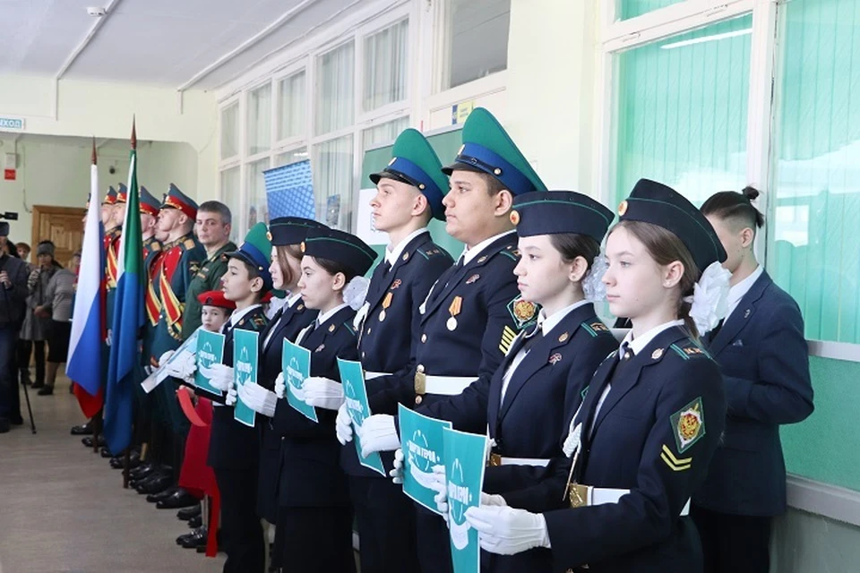 «Парту Героя» в честь Никиты Бойко открыли в школе №76 в Хабаровске Фото: региональный исполком партии "Единая Россия"