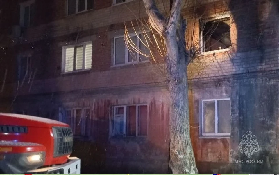 Один человек погиб и двое пострадали при пожаре в пятиэтажке на Беляева, 23 в Тюмени