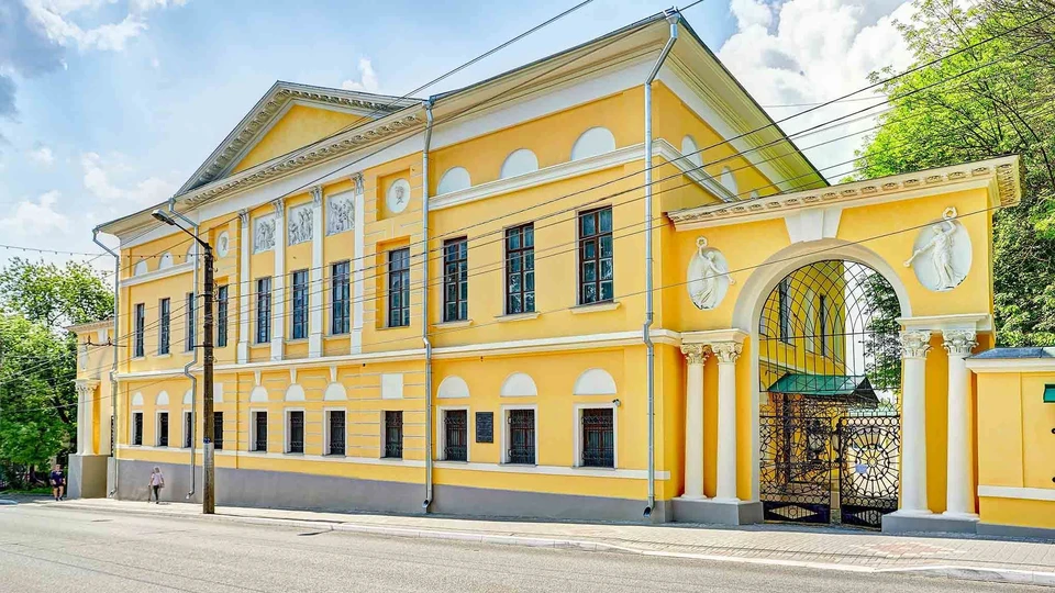 В музейно-выставочный центр Боровского района уже завезли новую технику.