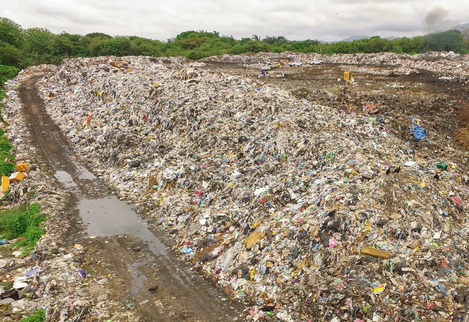 Рекультивация свалки что это. Свалка. Полигон ТБО. Solid waste.