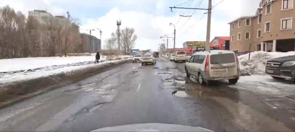 Жители пожаловались на состояние дорог. Фото: скриншот видео