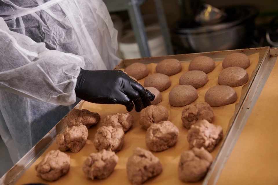 Предприятие «Другой хлеб» специализируется на полезной выпечке. Фото: Департамент инвестиционной и промышленной политики г. Москвы