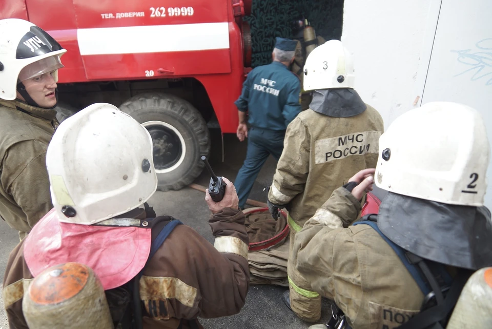 В тушении пожара были задействованы 3 единицы техники, 12 человек личного состава
