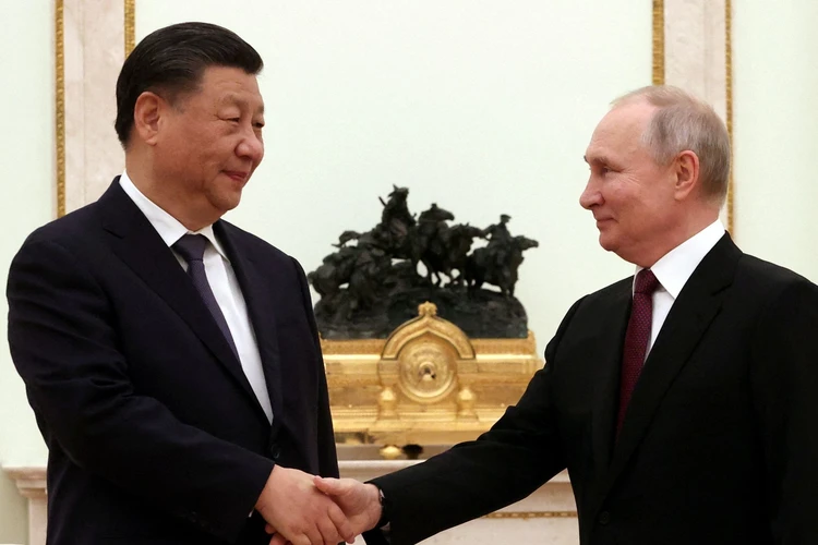 Сигнал Западу, союз Китая и России: Мировые СМИ в шоке после визита Си Цзиньпина в Россию