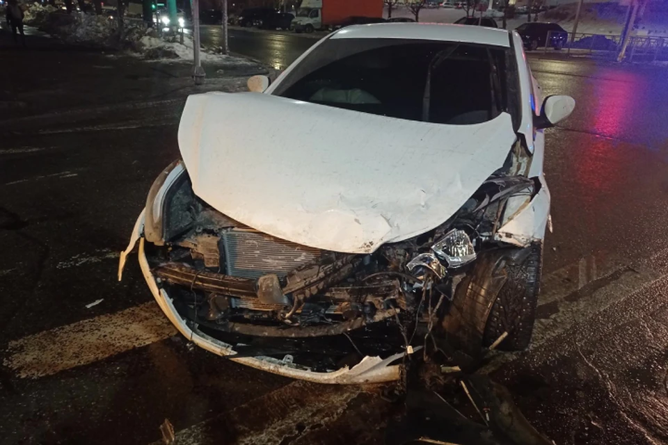 В аварии пострадала пассажирка одного из автомобилей. Фото: ГИБДД Кировской области