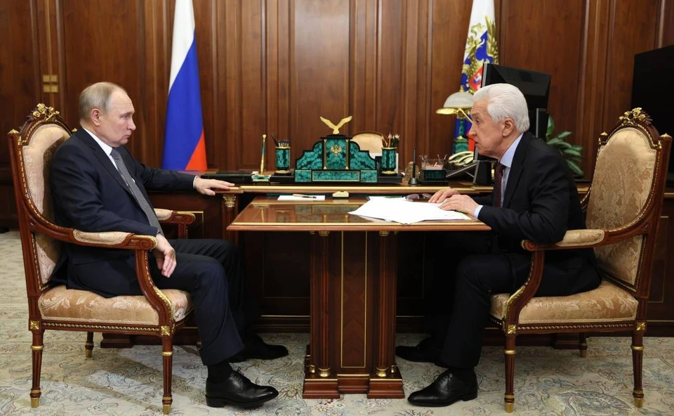 Владимир Путин провел встречу с главой фракции в Госдуме Владимиром Васильевым / Фото: Единая Россия