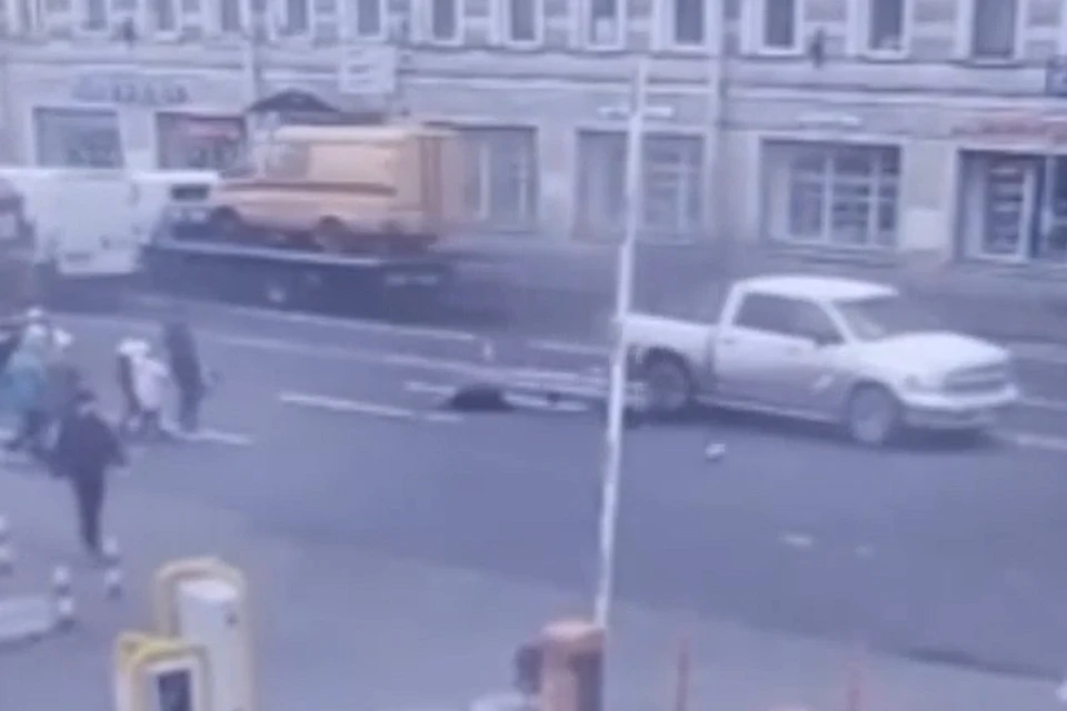 Оба мальчика попали под колеса ФОТО: пресс-служба ГУ МВД России по Санкт-Петербургу и ЛО