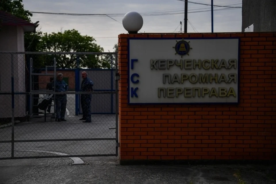 С момента возобновления работы переправы через пролив перевезли более 113 тыс. пассажиров