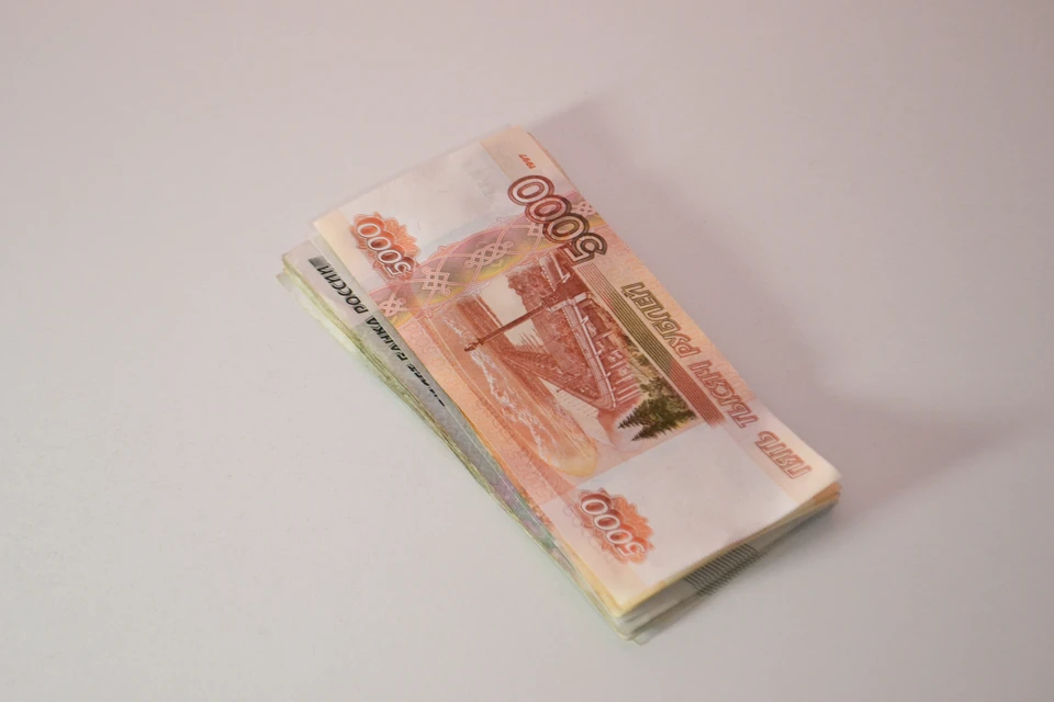 Кредиты выдавались подставному лицу