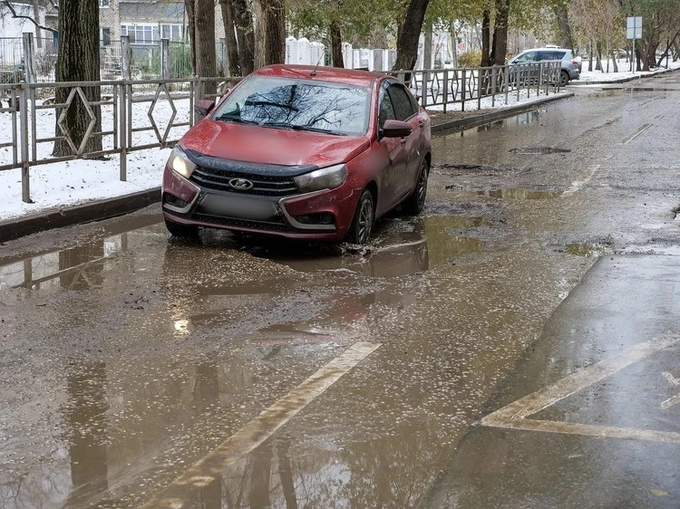 Попали в яму на дороге? Кто ответит и что делать