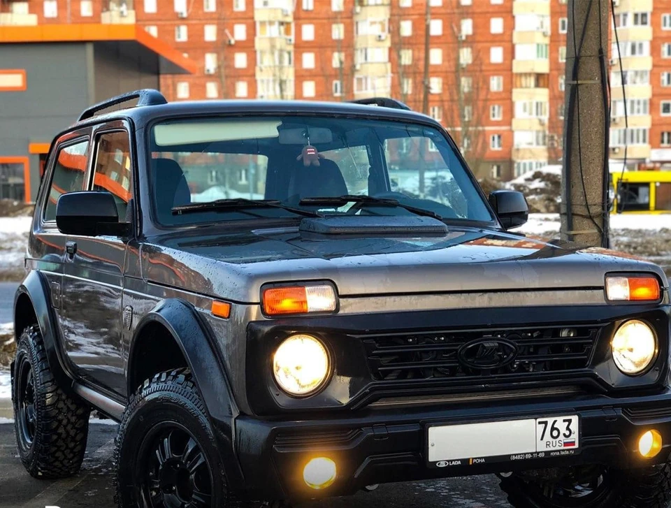 Автомобили, квадроциклы, мотоциклы обязуются передать на фронт.