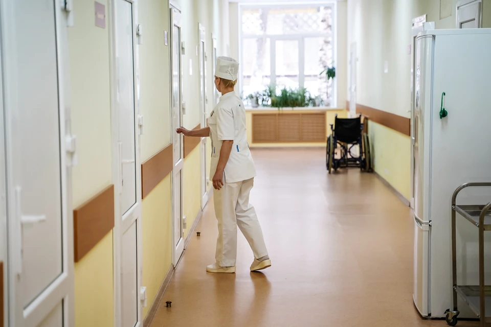 25 пациентов продолжают лечение в больницах