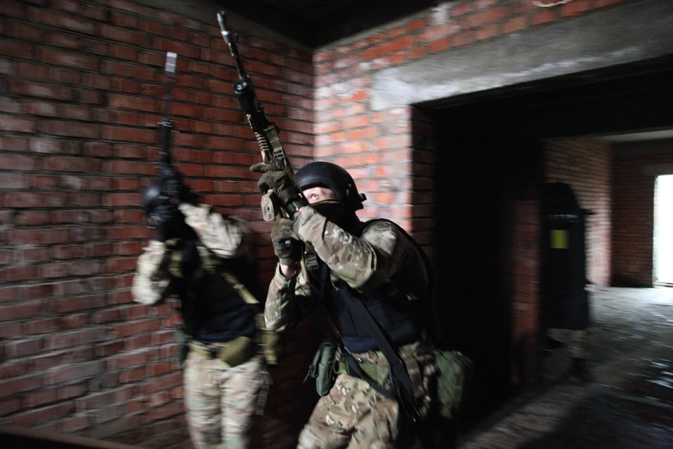 В перестрелке с боевиками в Ингушетии 3 полицейских погибли, 8 раненных.