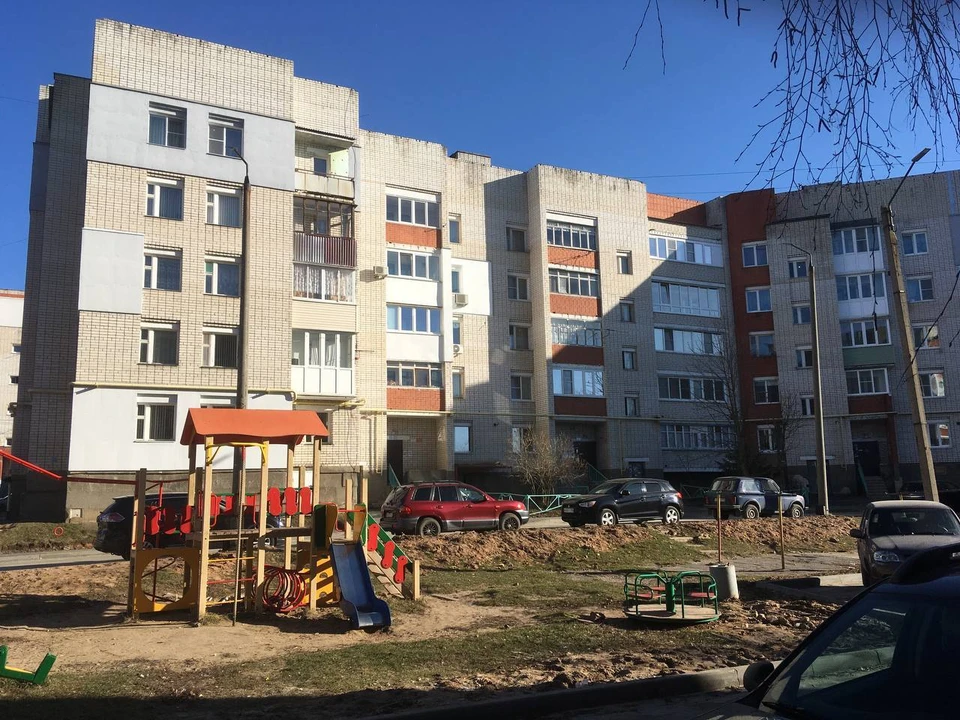 Жильцам дома №23 по улице Кстовской придется заплатить по 15-20 тысяч рублей за горячую воду.