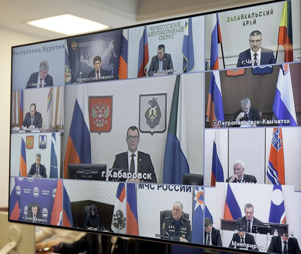 Совещание проходило в Якутии, поэтому глава Хабаровского края принял участие в режиме ВКС