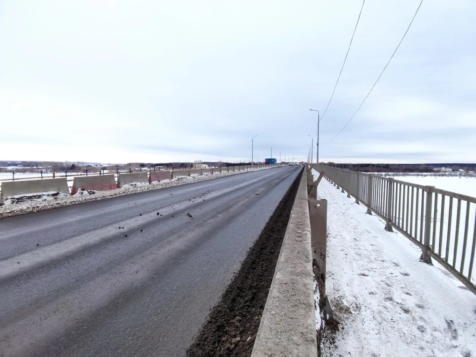 В Томске ограничат движение большегрузов по Коммунальному мосту.