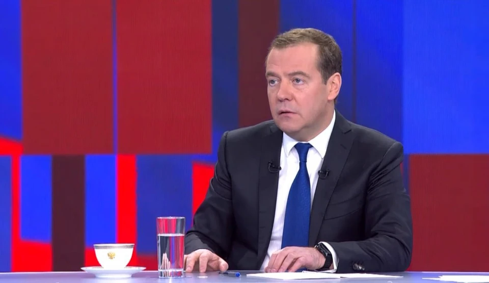 «Хваленая свобода слова»: Медведев отреагировал на запрет его твита об Украине в ФРГ и Польше