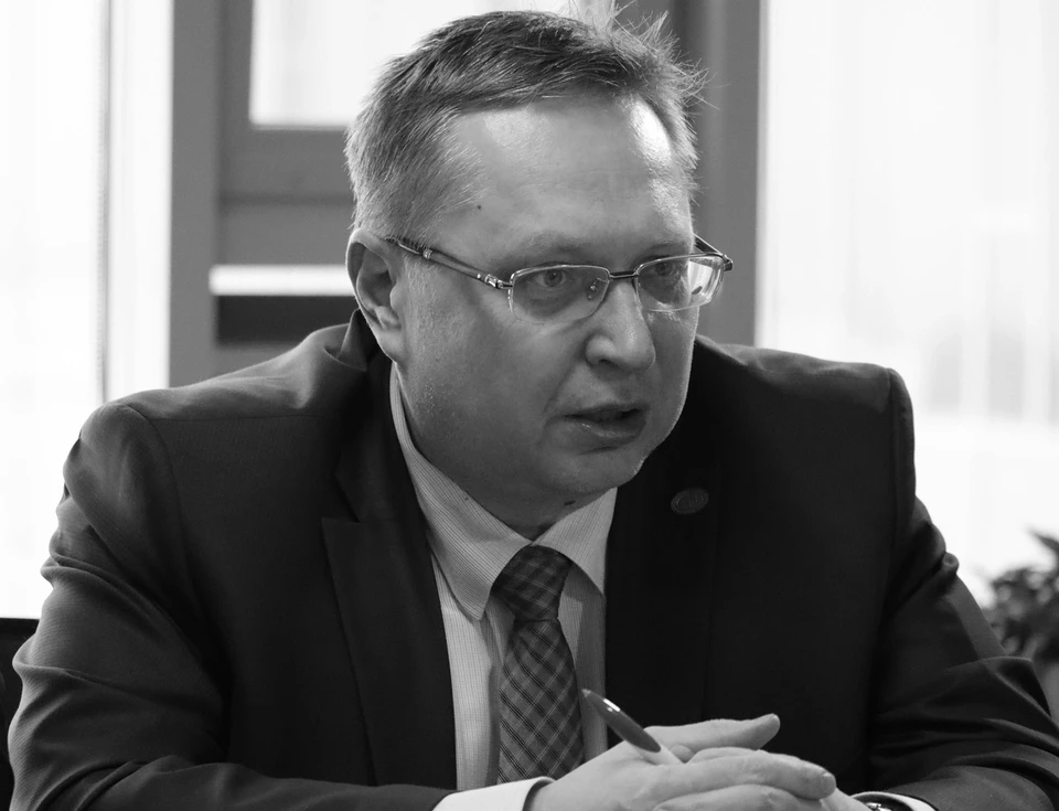 Василий Попов.