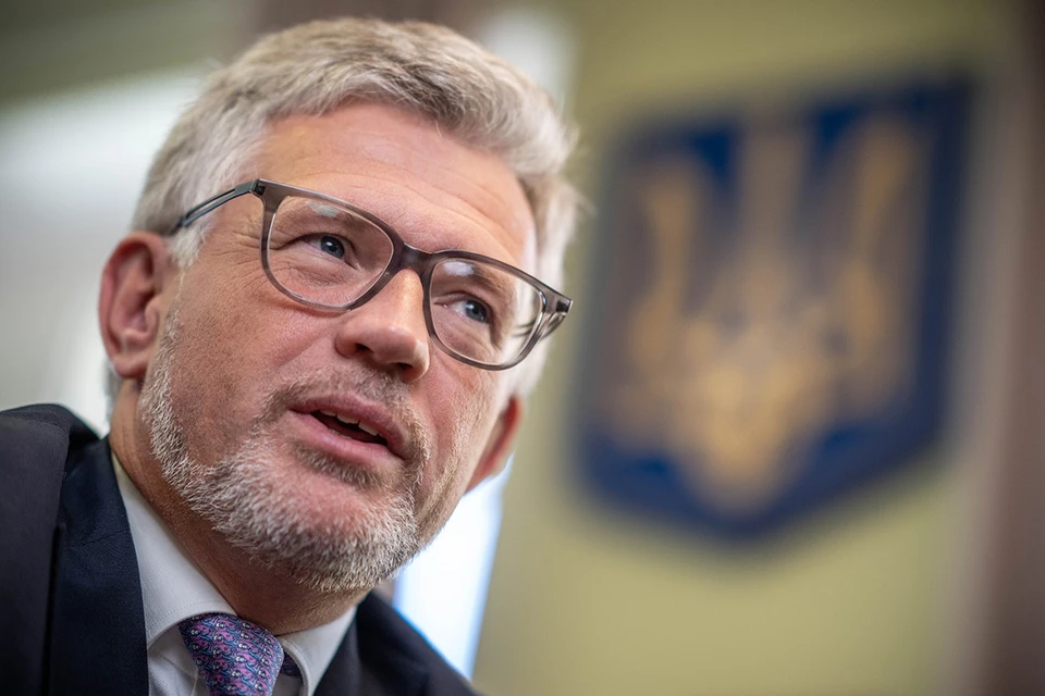 Замминистра иностранных дел Украины просто потребовал от стран Евросоюза 1% ВВП для нужд Незалежной.