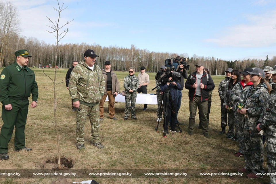 Лукашенко сказал, что на природу нужно молиться. Фото: president.gov.by