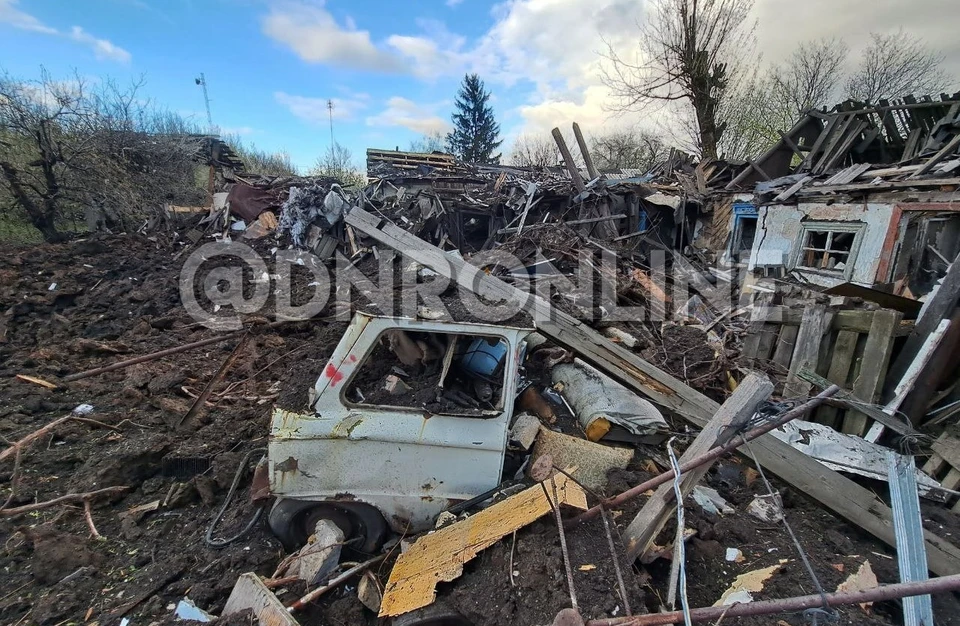 В Киевском районе Донецка повреждены жилые дома в результате обстрела. Фото: ДНР Онлайн