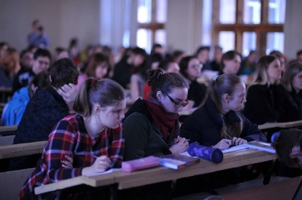 Студенты ДНР смогут получить правительственные и президентские стипендии