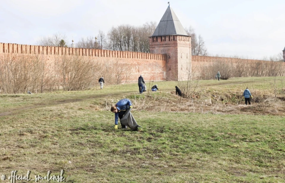 Очередной общегородской субботник в Смоленске запланирован на 29 апреля. Фото: пресс-служба администрации города.