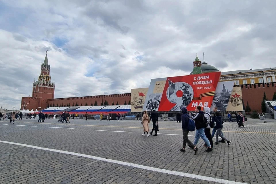 Победа красная площадь фото Красную площадь в Москве закроют для посещения с 27 апреля по 10 мая - KP.RU