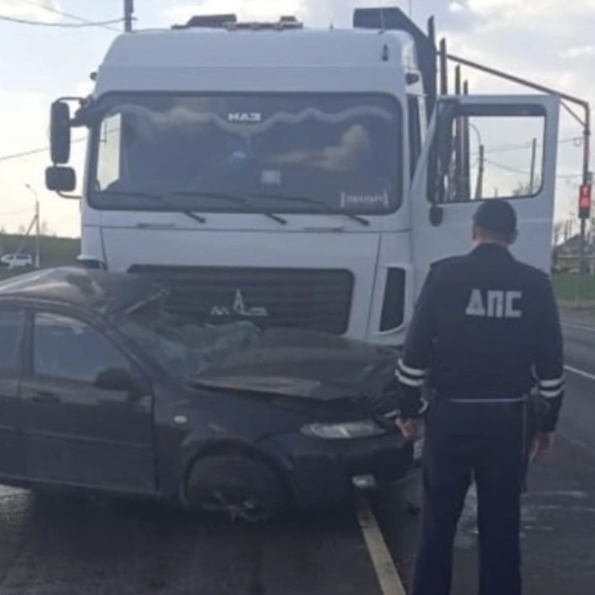 В Смоленске директор Гнездовского ДК Александра Марченкова погибла в ДТП с  лесовозом - KP.RU