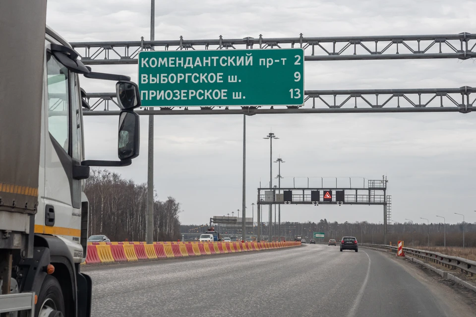 На участке внутреннего кольца КАД между развязками с ЗСД и Таллинским шоссе перекроют одну полосу движения