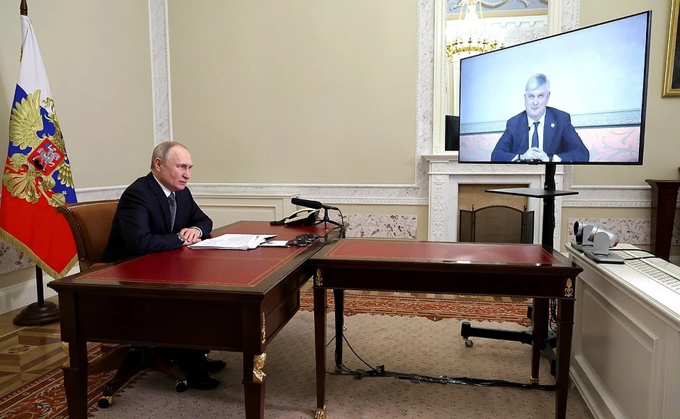 Владимир Путин пообщался с Александром Гусевым по видеосвязи.