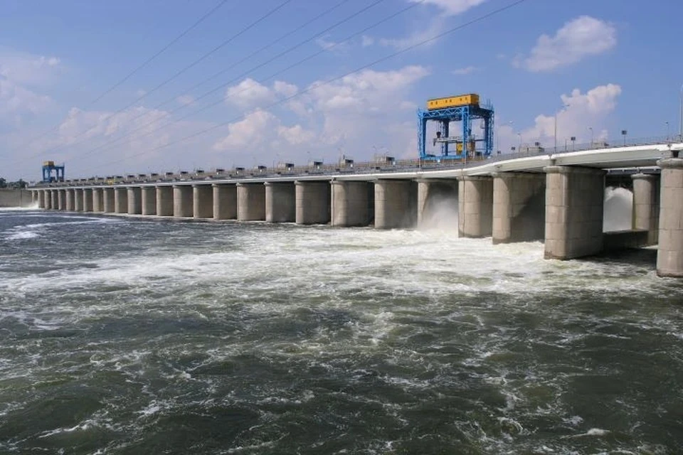 Уровень воды в Каховском водохранилище поднялся до критической отметки