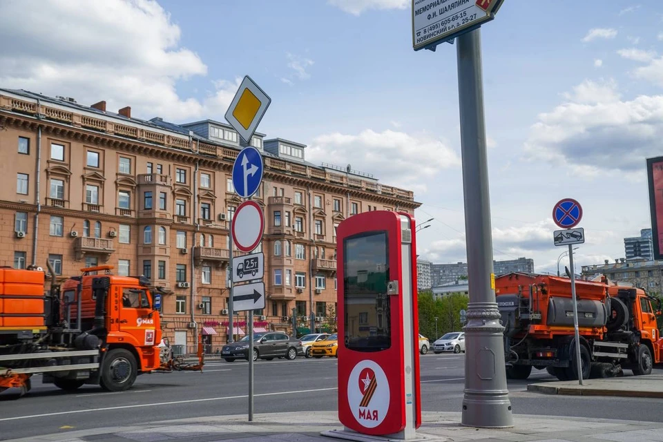 В преддверии Дня Победы все предприятия и компании КГХ переведут на усиленный режим работы. Фото: Городское хозяйство Москвы