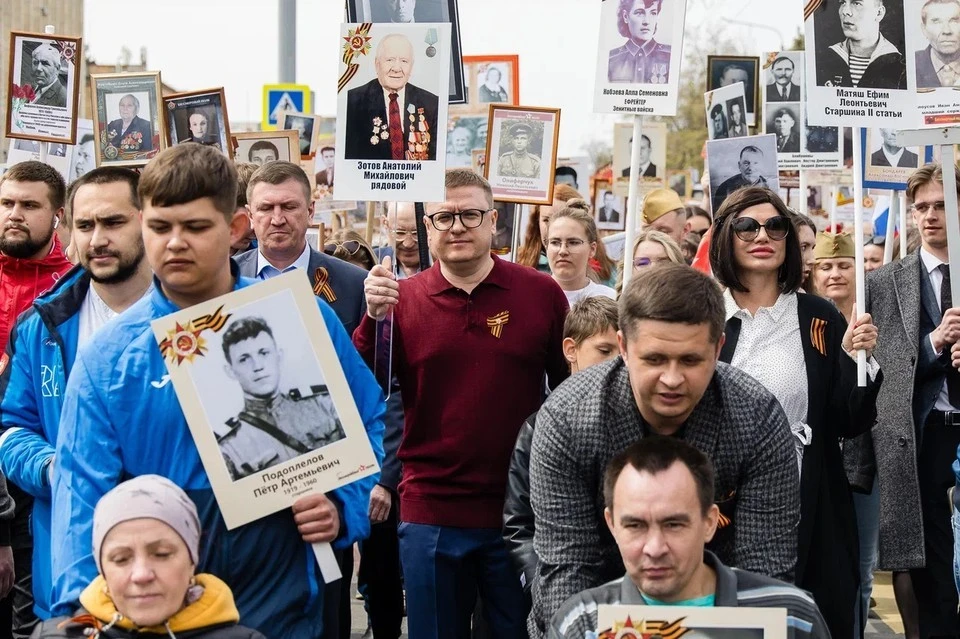 В прошлом году Ирина Текслер участвовала в шествии Бессмертного полка с портретом Ефима Леонтьевича