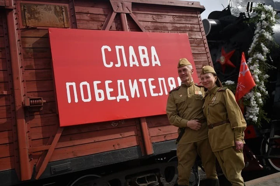Также было решено не проводить ранее анонсированный салют.