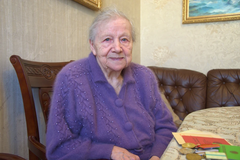 94-летняя блокадница Инна Глухова рассказала. как пережила осаду Ленинграда.