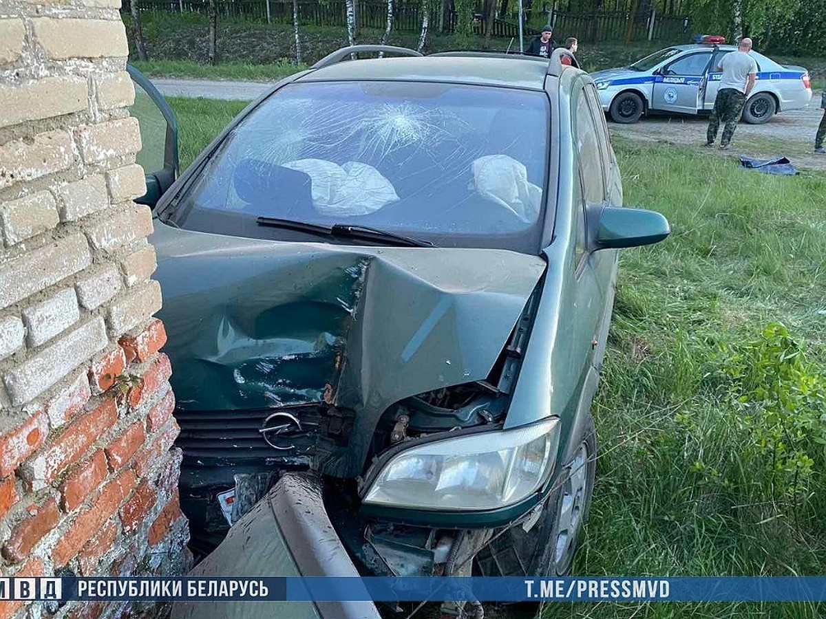 Трое детей и двое взрослых пострадали в ДТП с пьяным водителем под Буда- Кошелево - KP.RU