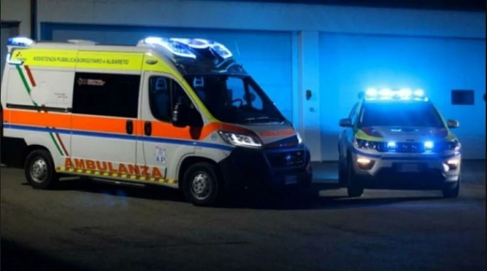 Спасатели доставили пострадавшую в больницу и поместили в отделение реанимации (Фото: СМИ Италии).
