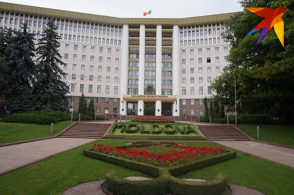 В парламент войдут две партии и один блок, если выборы состоятся в ближайшее воскресенье