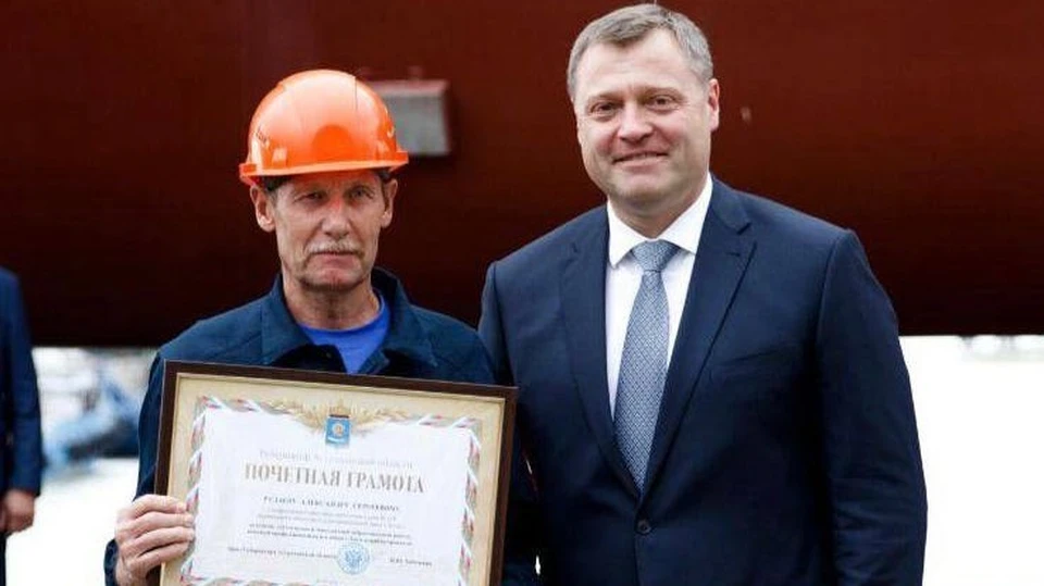 Игорь Бабушкин поздравил астраханских судостроителей